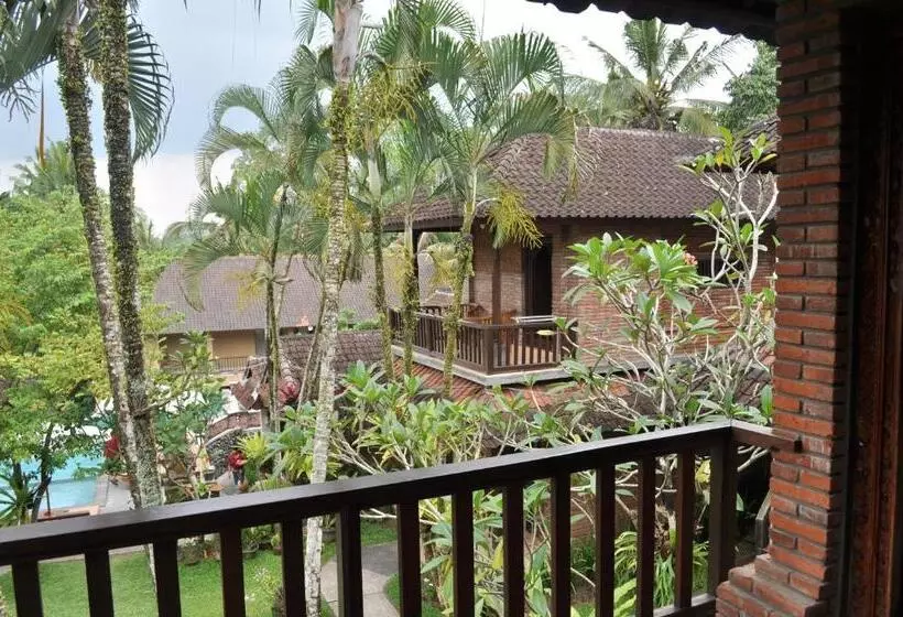 Jati 3 Bungalows And Spa