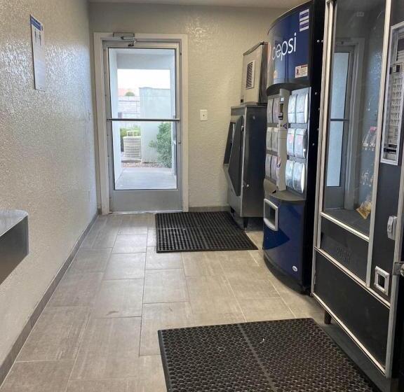 Motel 6 Albuquerque, Nm Midtown