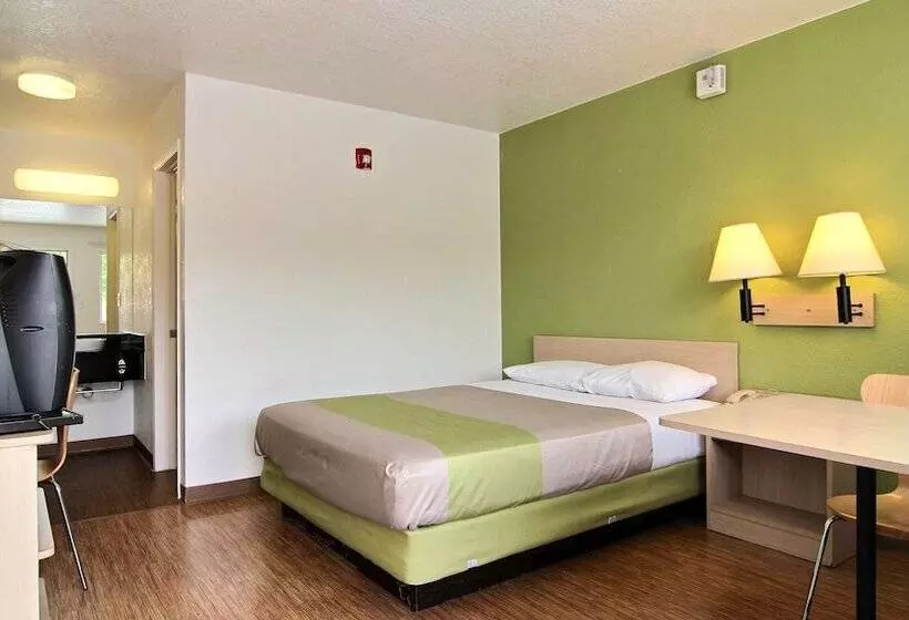 Motel 6 Albuquerque, Nm   Midtown