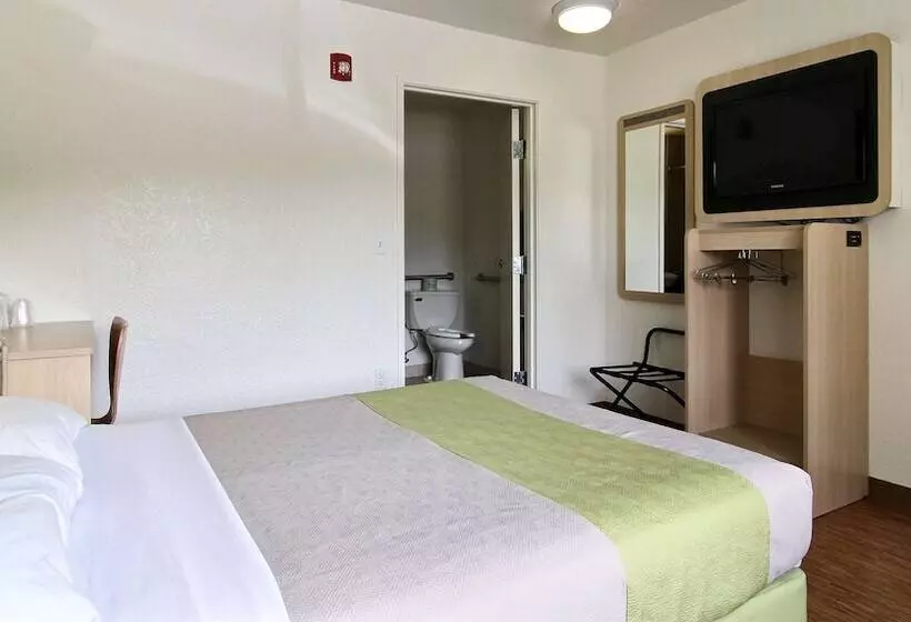 Motel 6 Albuquerque, Nm   Midtown