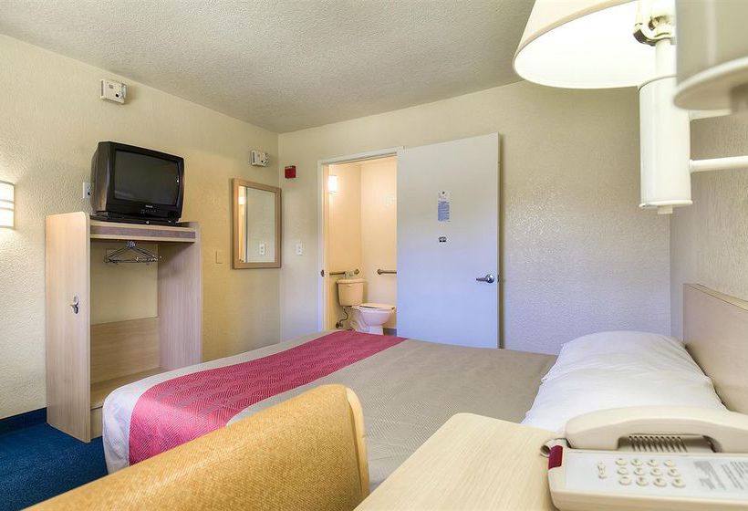 Motel 6 Anaheim Stadium - Orange