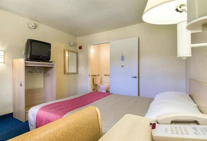Motel 6 Anaheim Stadium - Orange