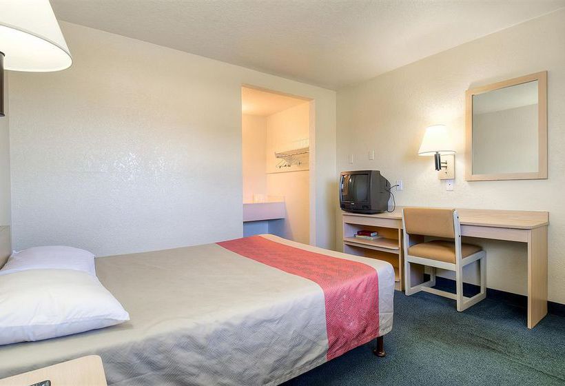 Motel 6 Anaheim Stadium - Orange