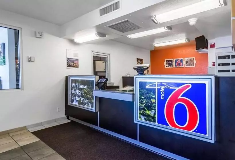 Motel 6 Centralia, Wa