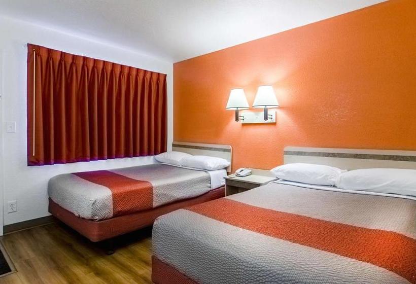 Motel 6 Centralia, Wa