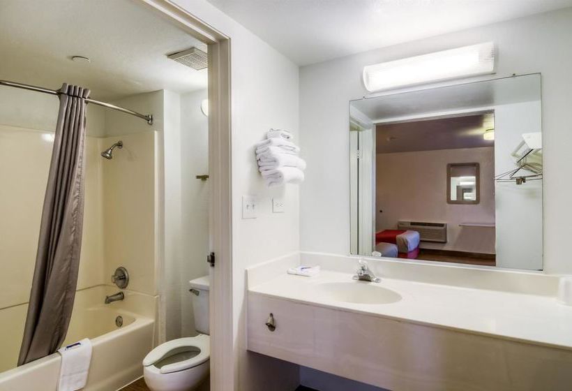 Motel 6 Chicago - Elk Grove