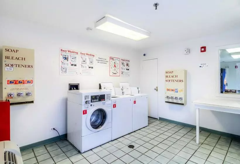 Motel 6 Chicago - Elk Grove