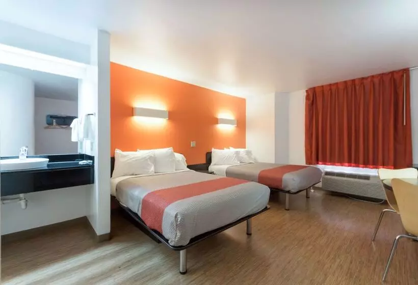 Motel 6dallas, Tx  Northeast