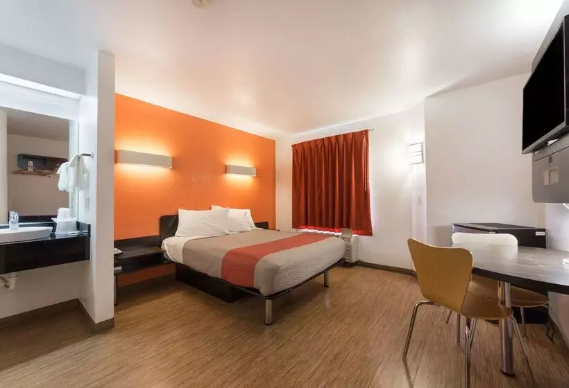 Motel 6dallas, Tx  Northeast