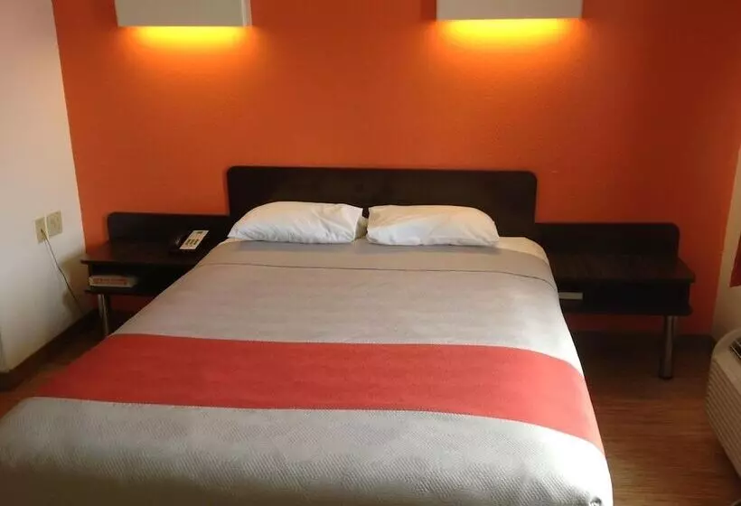 Motel 6dallas, Tx  Northeast