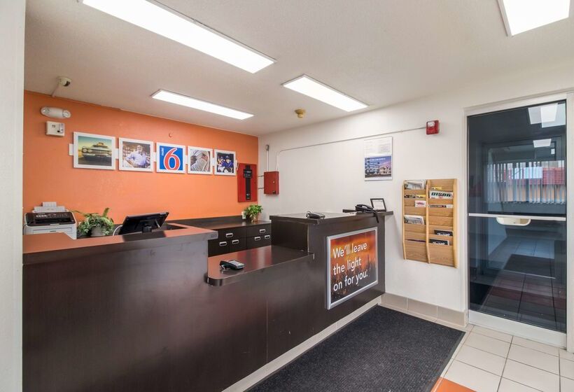 Motel 6fargo, Nd  West Acres  North Fargo