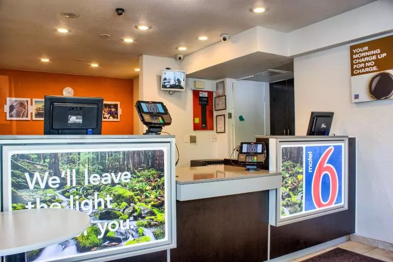 Motel 6issaquah, Wa  Seattle  East