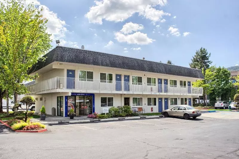 Motel 6issaquah, Wa  Seattle  East