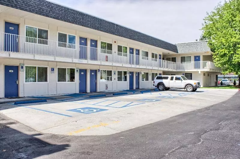 Motel 6issaquah, Wa  Seattle  East