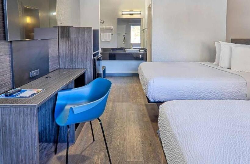 Motel 6 Lancaster, Ca