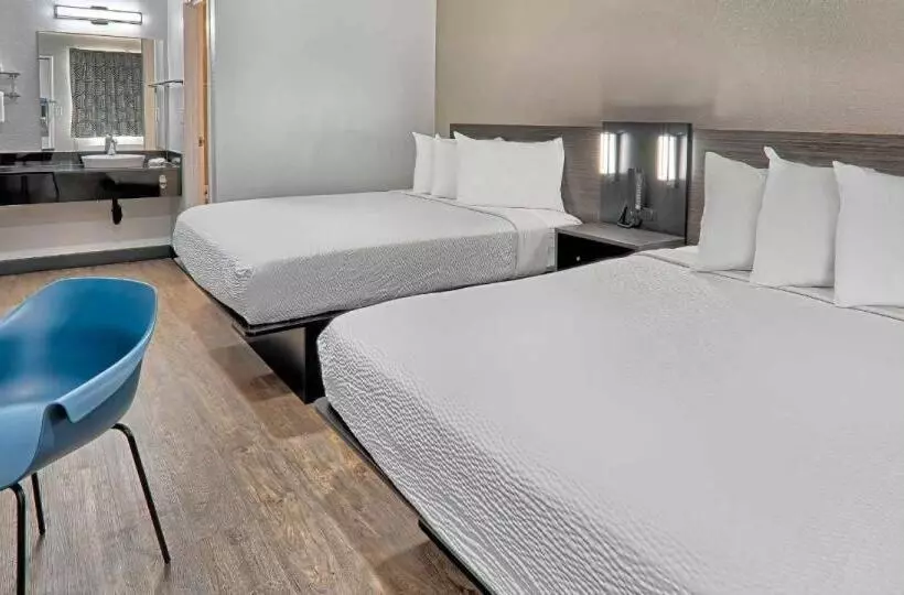 Motel 6 Lancaster, Ca