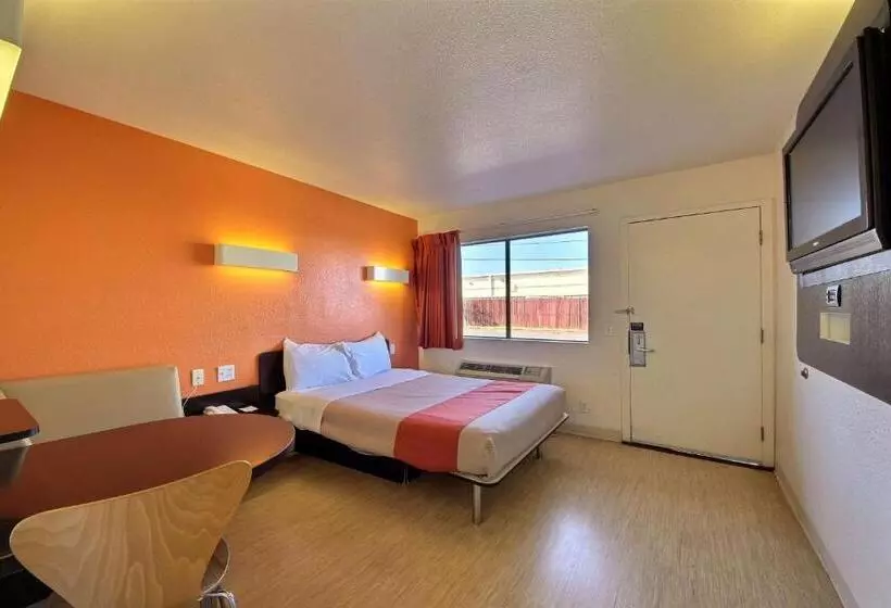 Motel 6laredo, Tx South
