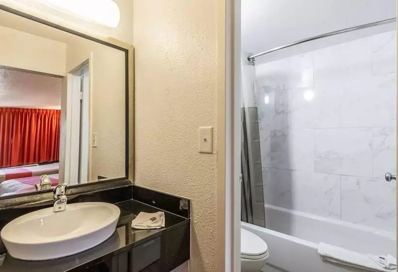 Motel 6little Rock, Ar West