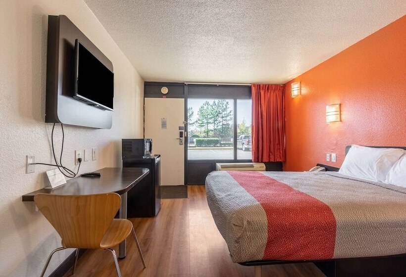 Motel 6little Rock, Ar  West