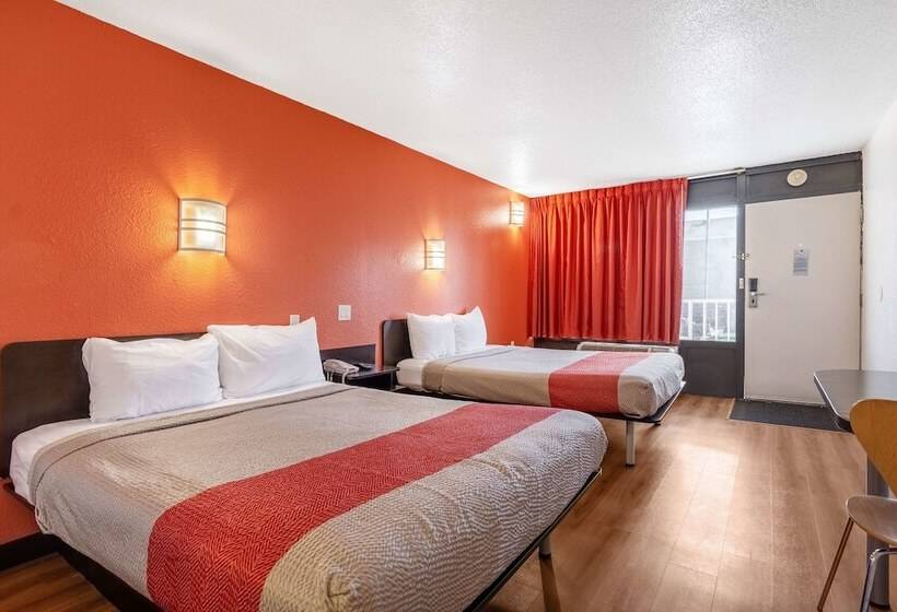 Motel 6little Rock, Ar  West