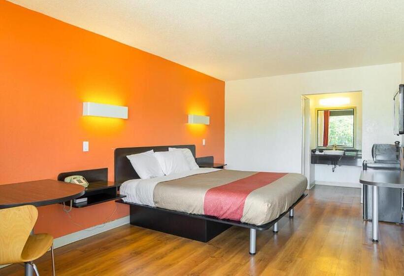 Motel 6little Rock, Ar  West