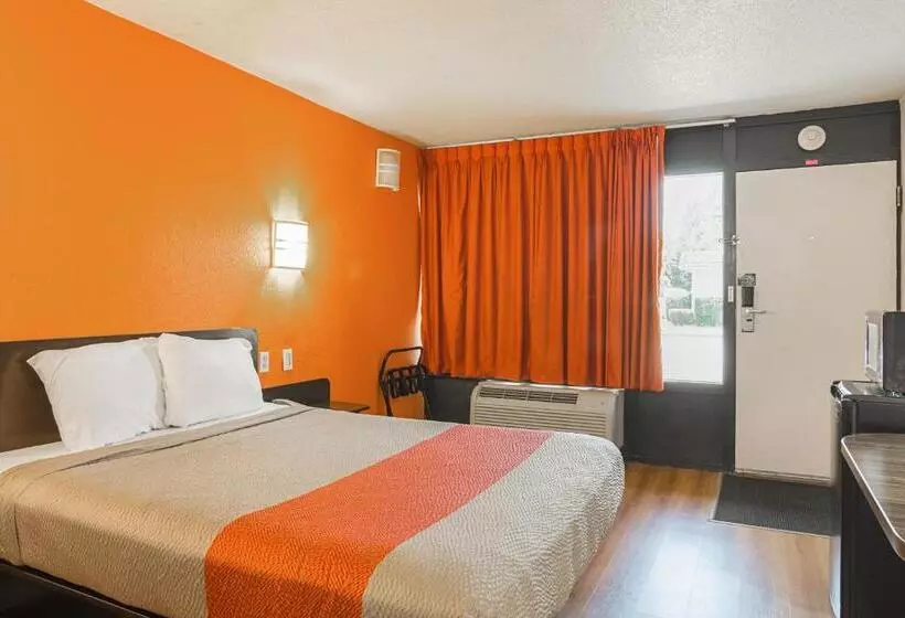 Motel 6little Rock, Ar West