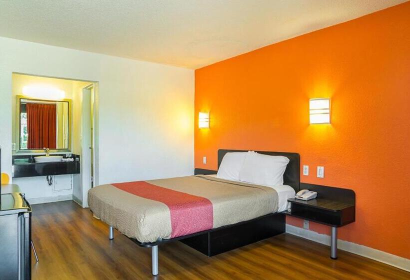 Motel 6little Rock, Ar  West