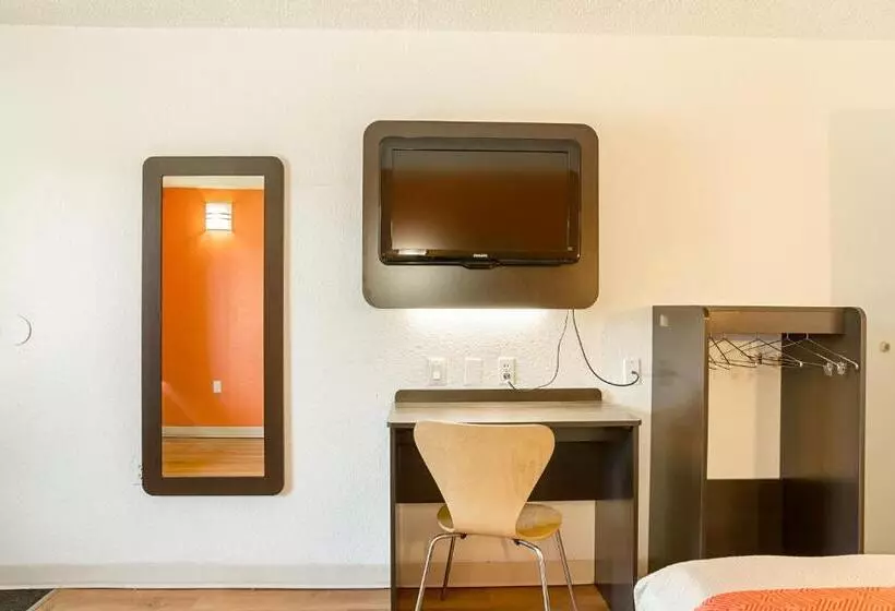 Motel 6little Rock, Ar West