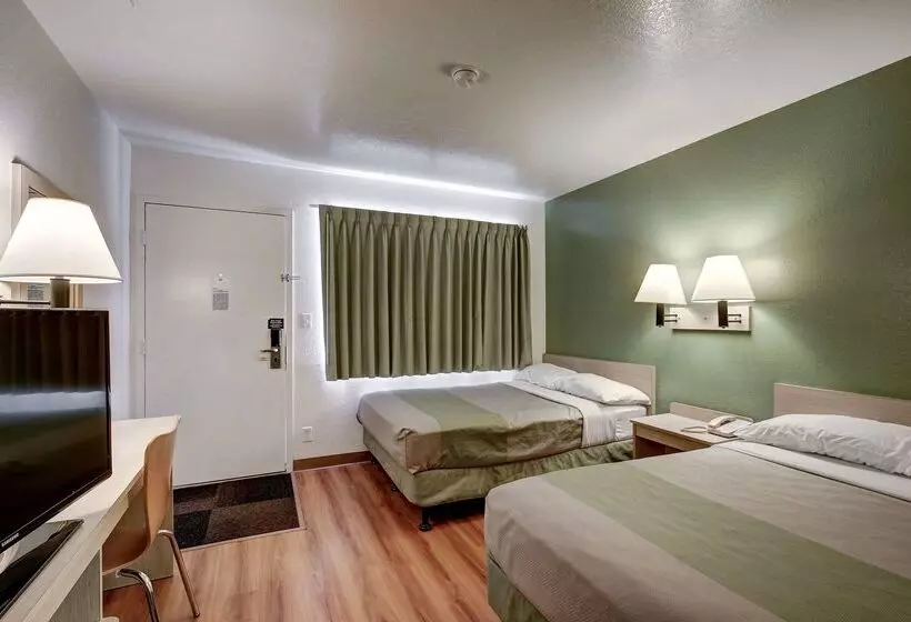 汽车旅馆  Econo Lodge Midvale