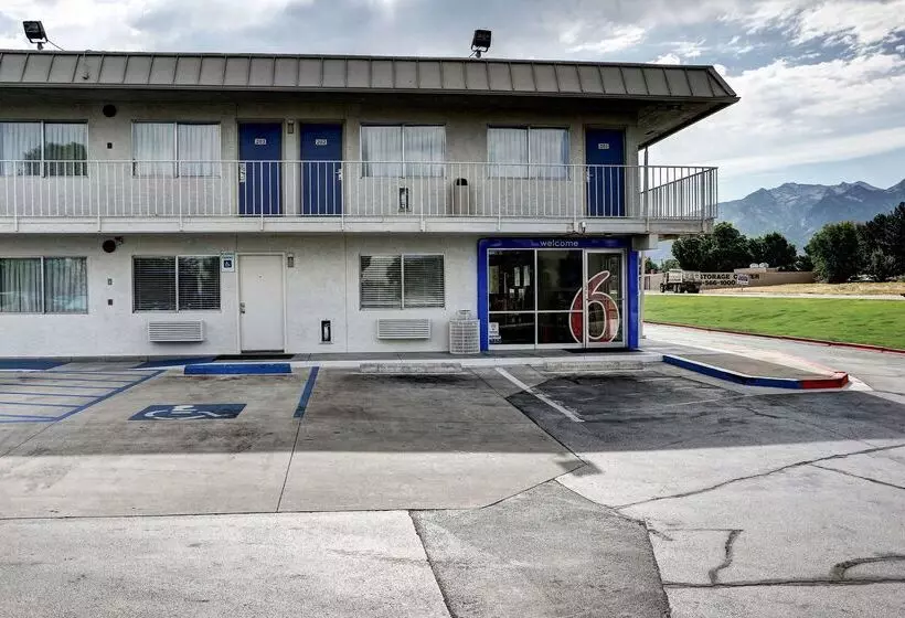 汽车旅馆  Econo Lodge Midvale