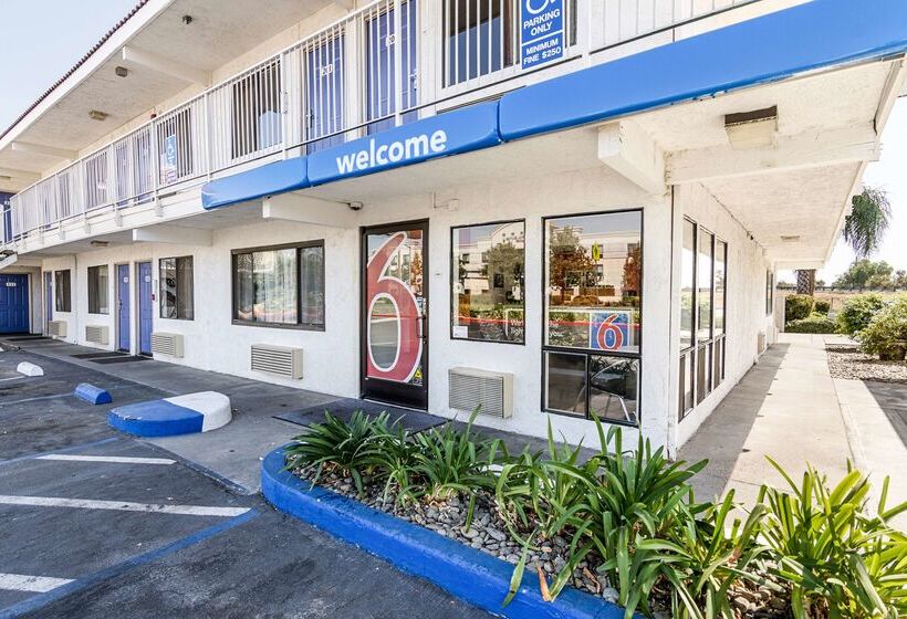 モーテル Park Inn By Radisson, Modesto