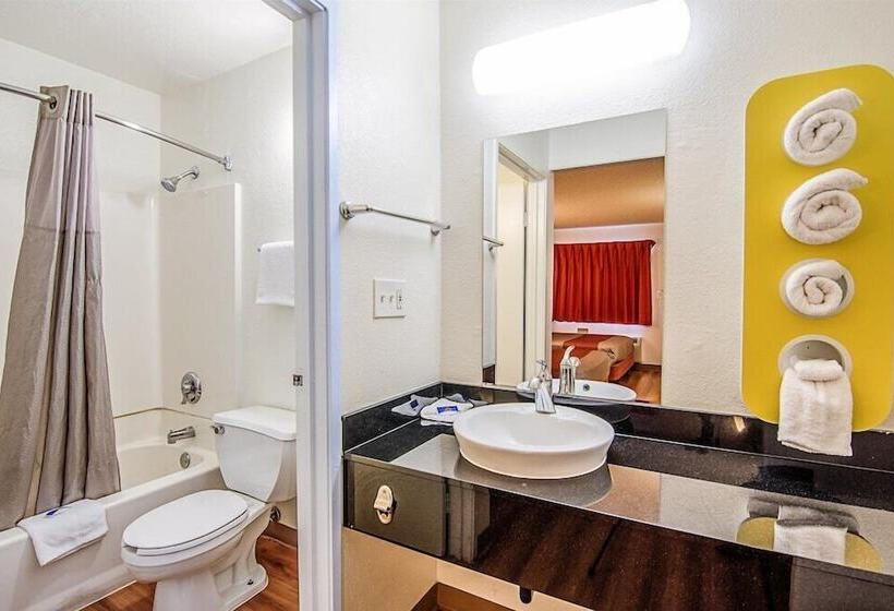 モーテル Park Inn By Radisson, Modesto