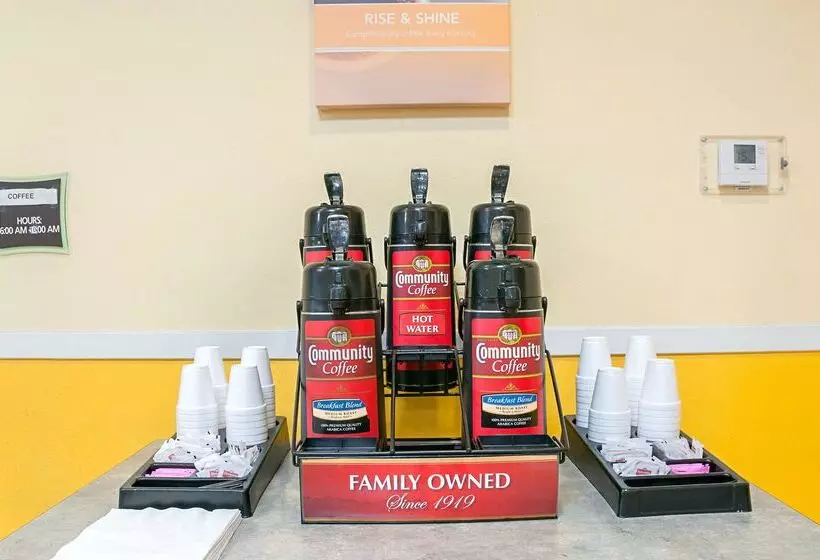 Motel 6new Orleans, La  Near Downtown