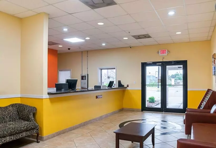 Motel 6new Orleans, La  Near Downtown