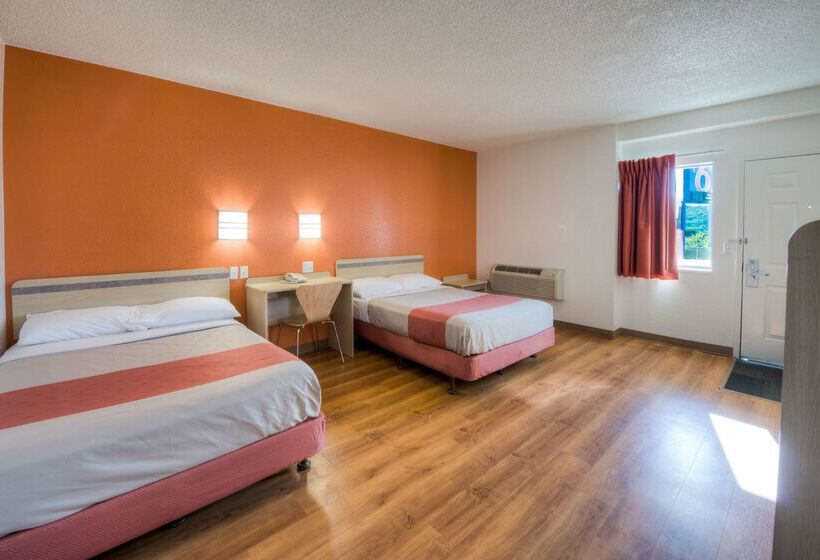 Motel 6niantic, Ct  New London