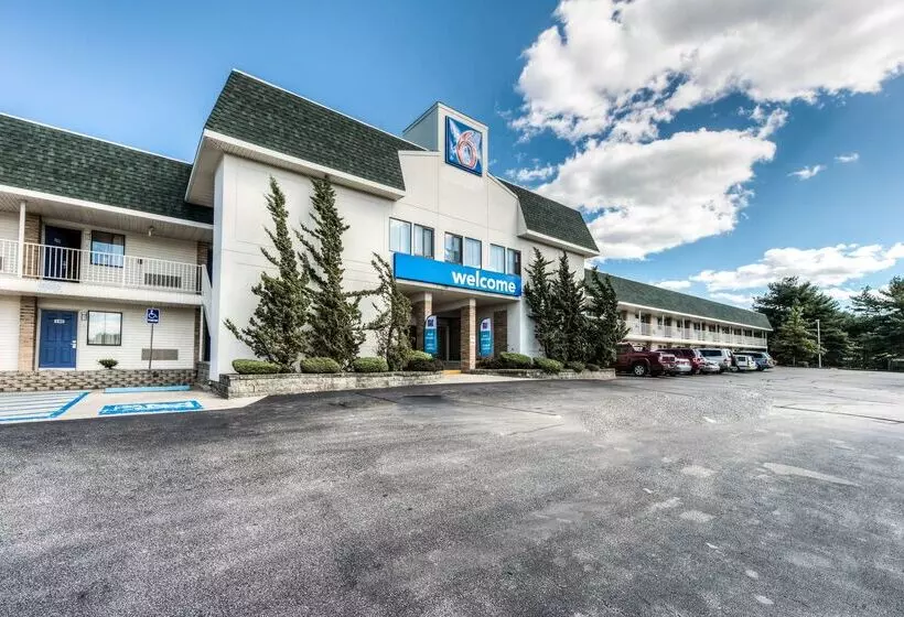 Motel 6niantic, Ct  New London