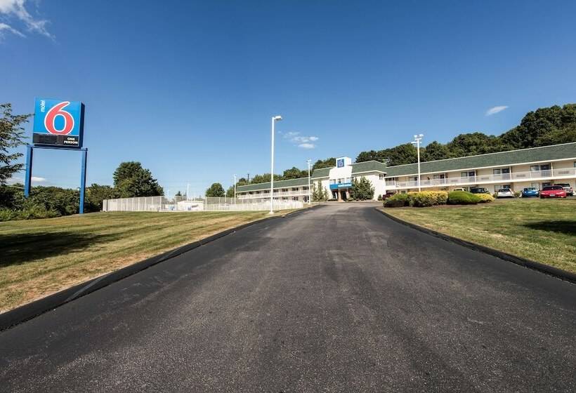 Motel 6niantic, Ct  New London