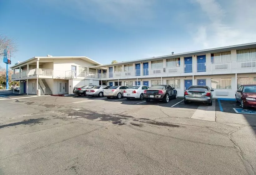 Motel 6 Phoenix, Az   East