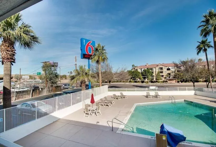Motel 6 Phoenix, Az   East