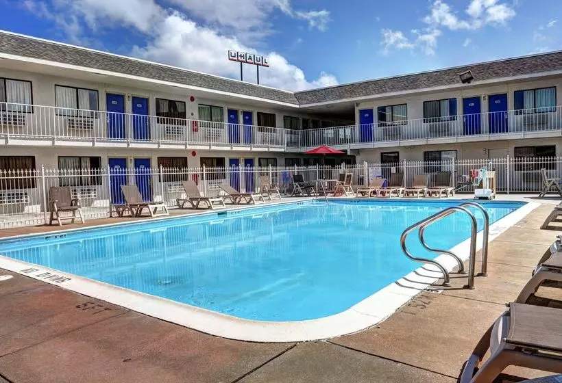 Motel 6slidell, La  New Orleans