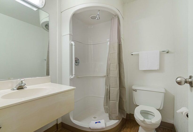 Motel 6topeka, Ks  Northwest