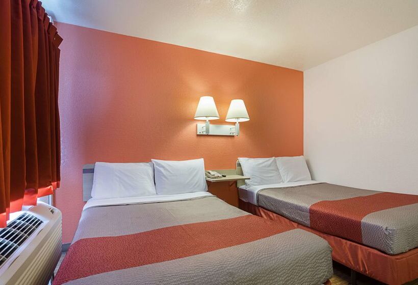 Motel 6topeka, Ks  Northwest