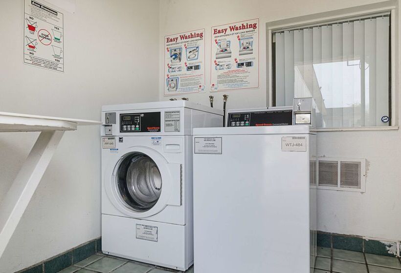 Motel 6topeka, Ks  Northwest