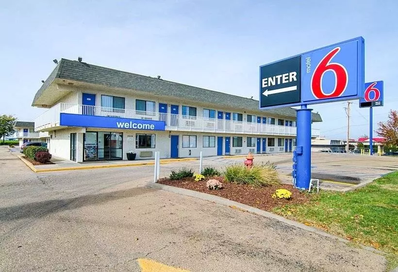 Motel 6topeka, Ks Northwest