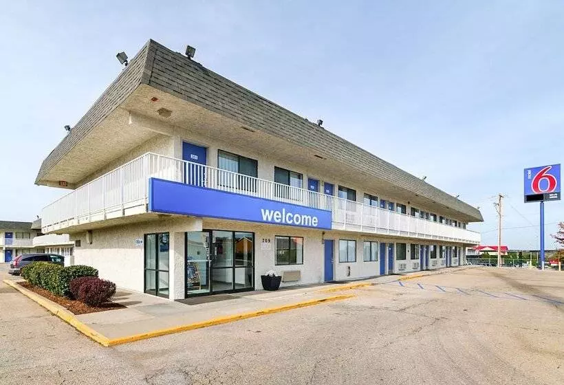 Motel 6topeka, Ks Northwest