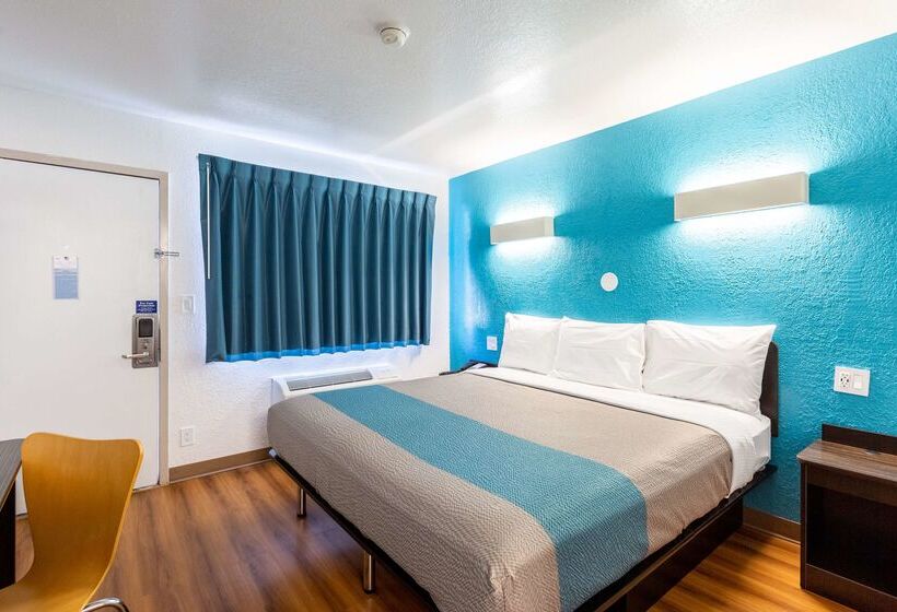 Motel 6valdosta, Ga University