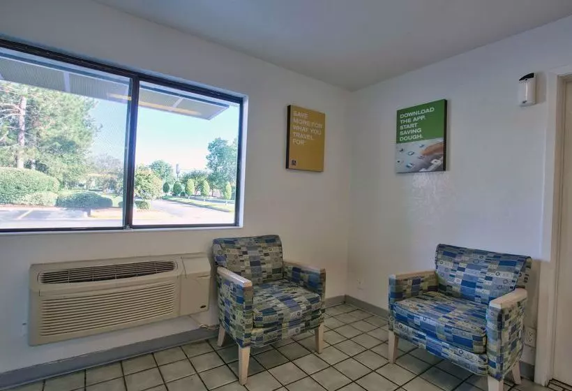 Motel 6valdosta, Ga University