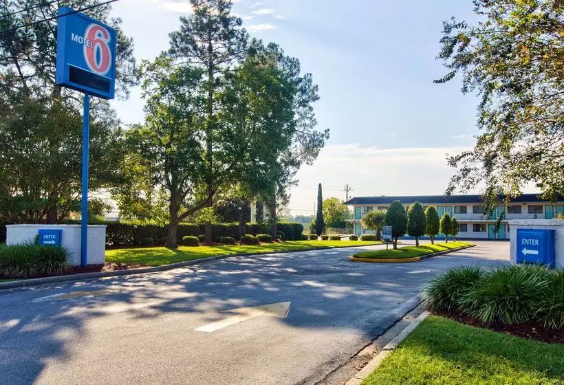 Motel 6valdosta, Ga University