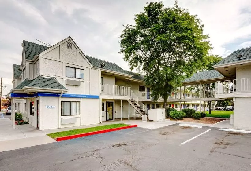 Motel 6wheat Ridge, Co  West  Denver North