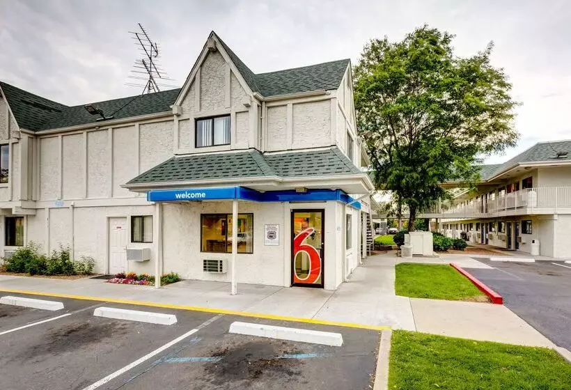 Motel 6wheat Ridge, Co  West  Denver North